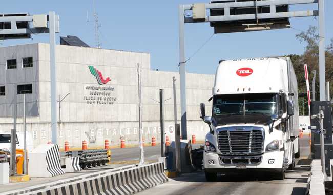 SICT abierta para atender gestión de trámites de autotransporte federal