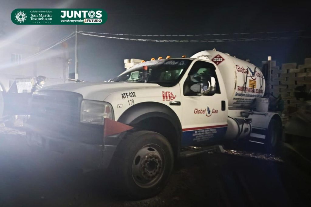 Policía Municipal de Texmelucan y Marina aseguran 3 unidades y material para extracción ilegal de gas.