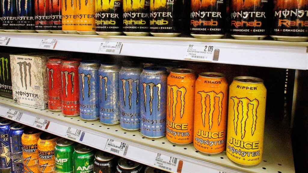 Las bebidas energéticas podrían elevar el riesgo de cáncer de sangre