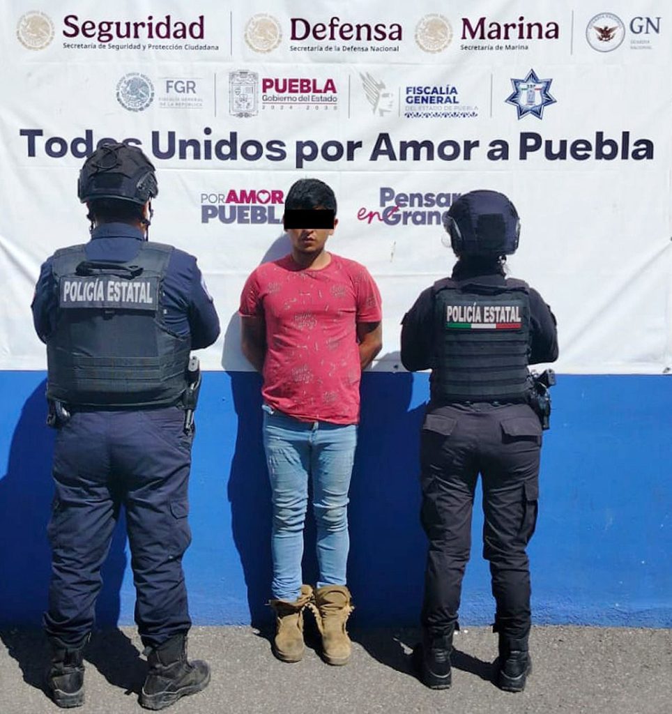 Detiene Policía Estatal y Municipal a hombre con hidrocarburo presuntamente ilegal.