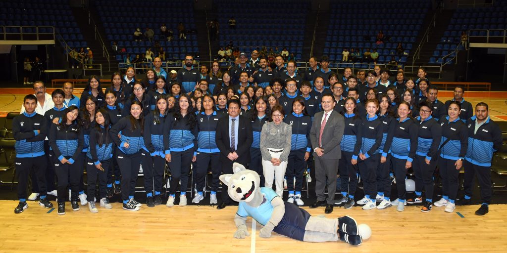 Abandera Rectora Lilia Cedillo a la delegación BUAP para los Juegos Deportivos Nacionales Escolares 2025