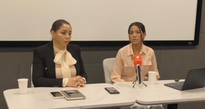 September Vélez denuncia públicamente violencia vicaria