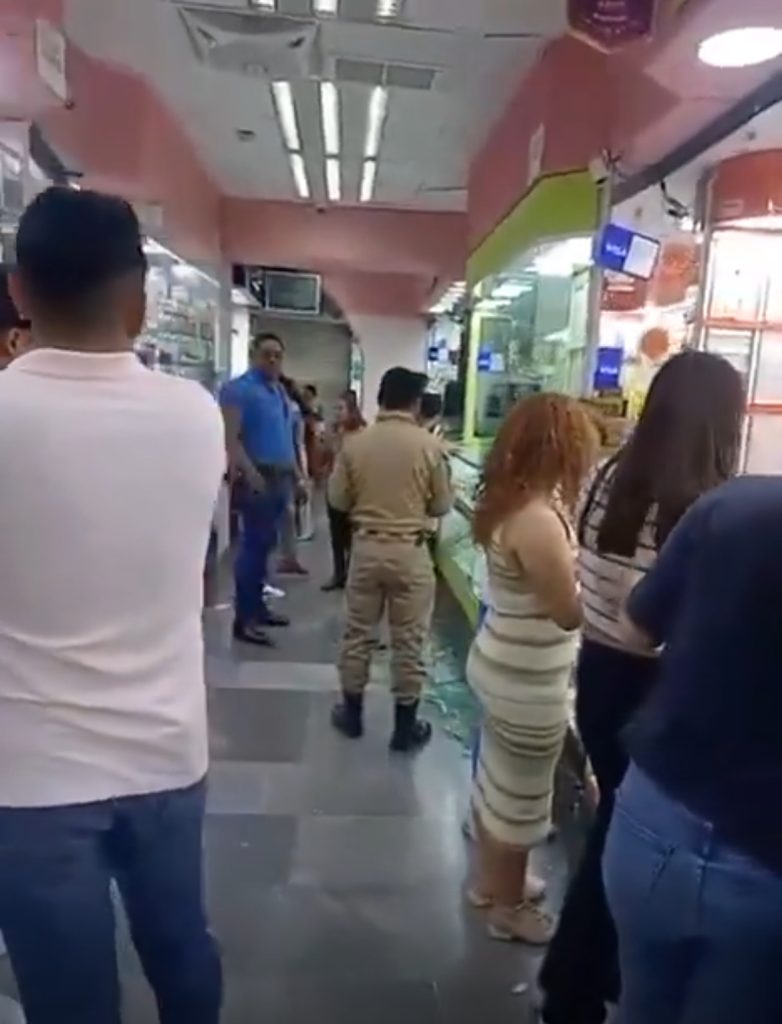 Asaltan Centro Joyero en pleno Centro Histórico