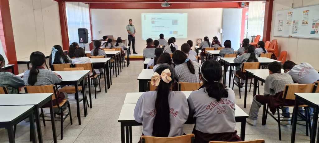Guardia Nacional imparte pláticas sobre ciberseguridad a estudiantes de nivel básico en Tlaxcala