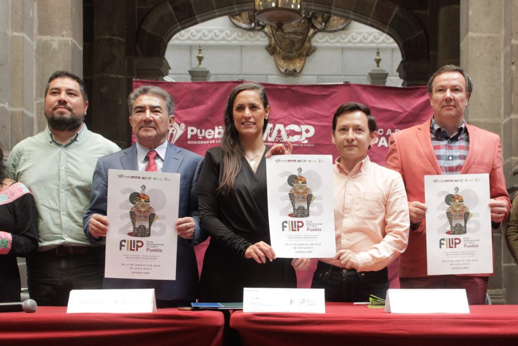 Presenta el Gobierno de la Ciudad primera Feria Internacional del Libro de Puebla 2025