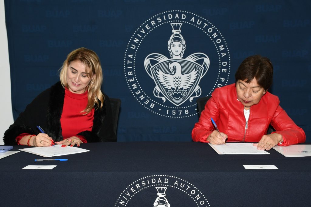 Signan convenio de colaboración la FGE y la BUAP en materia de servicio social y prácticas profesionales