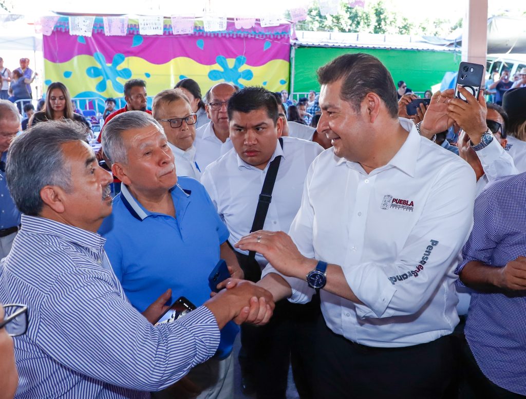 Gobierno de Puebla implementa plan de atención a migrantes