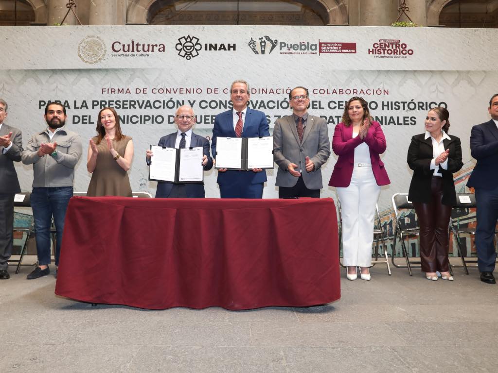 Ayuntamiento de Puebla y el INAH firman convenio para proteger el Centro Histórico de Puebla