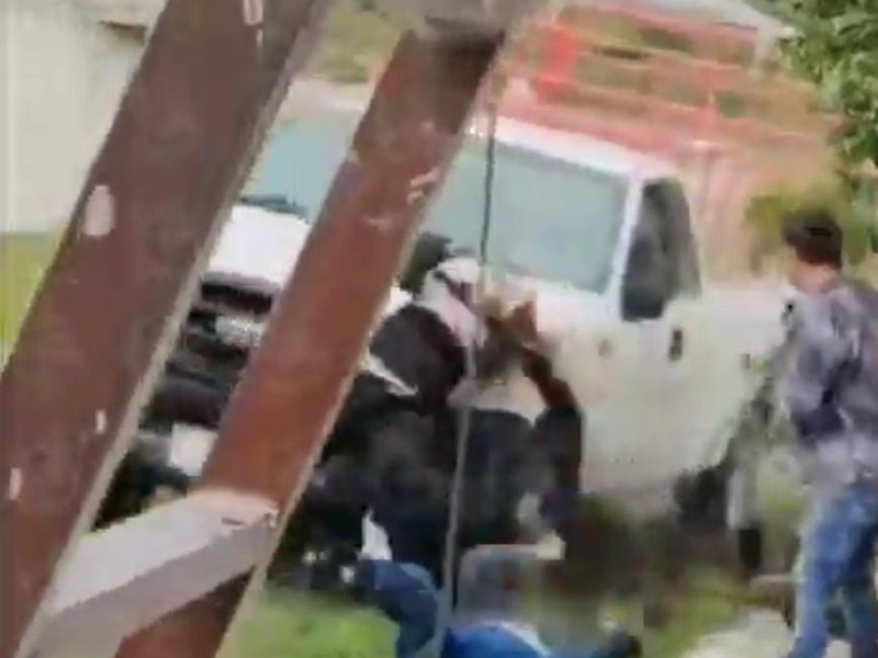Video / Balean a hombre y atropellan a dos mujeres en Tianguismanalco