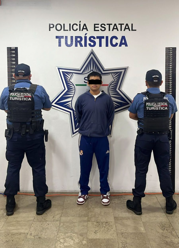 Detiene Policía Turística a hombre con posible LSD y marihuana