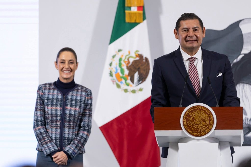 El gobernador de Puebla, Alejandro Armenta, anunció que el estado participará en 10 modelos de desarrollo económico promovidos por el Gobierno Federal.