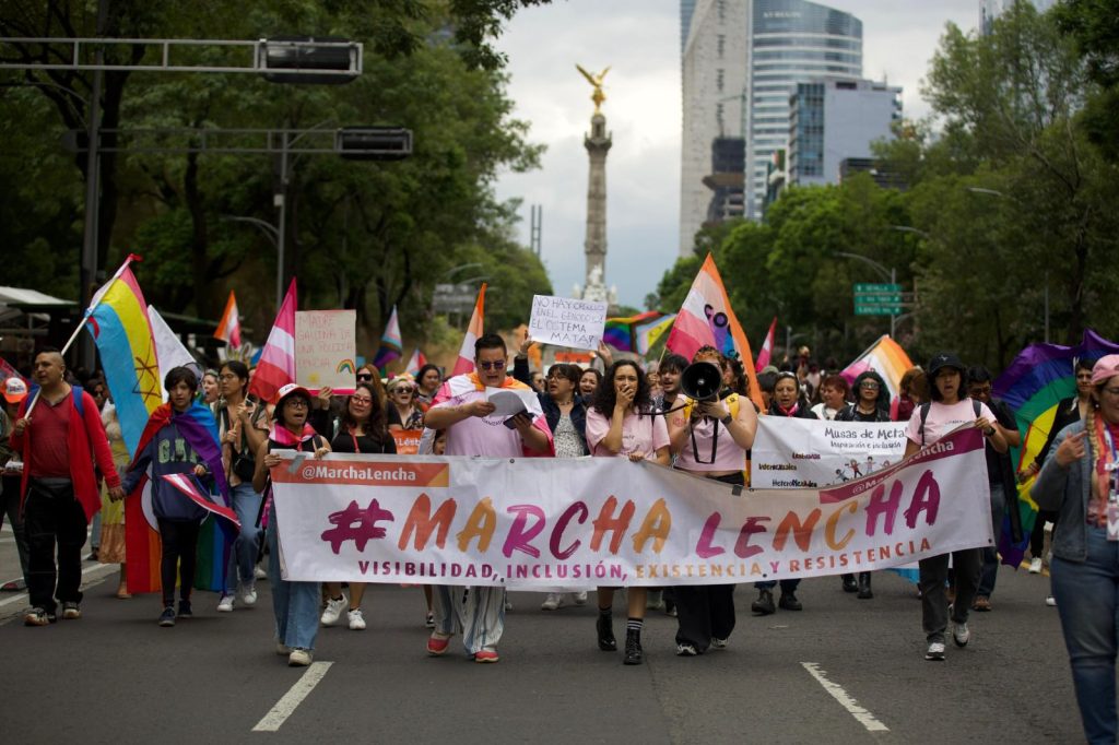 Marcha Lencha, en Ciudad de México