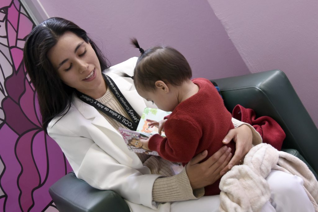 La BUAP promueve el derecho a la lactancia materna