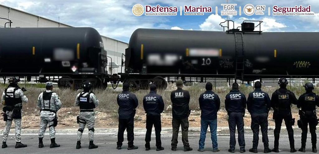 Agentes de Seguridad aseguraron más de 15 millones de litros de combustible en Coahuila