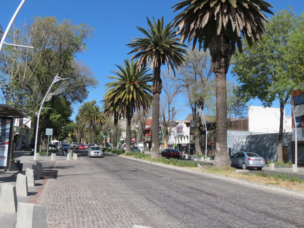 Avenida Juárez colapsa a menos de un año de su inauguración