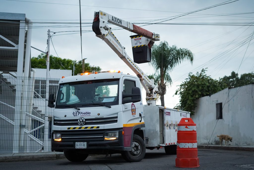 Impulsa Gobierno de la Ciudad aplicación Puebla Brilla para reportes de alumbrado público