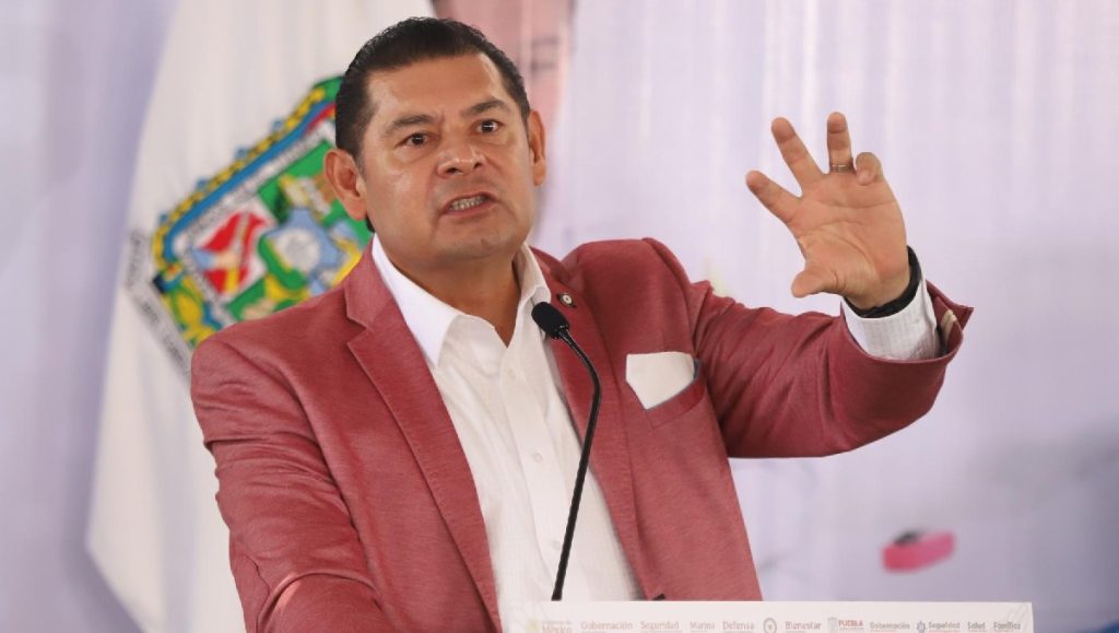 Congreso recibe iniciativa de revocación de mandato de Armenta