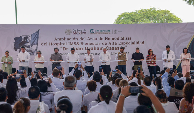 Presidenta inaugura ampliación del área de hemodiálisis del hospital IMSS Bienestar de Villahermosa, Tabasco