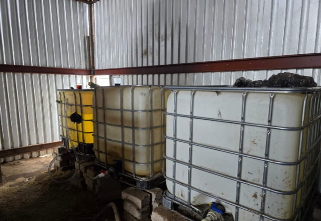 Mediante cateo, FGR asegura más de 19 mil litros de hidrocarburo en Tototlán, Jalisco