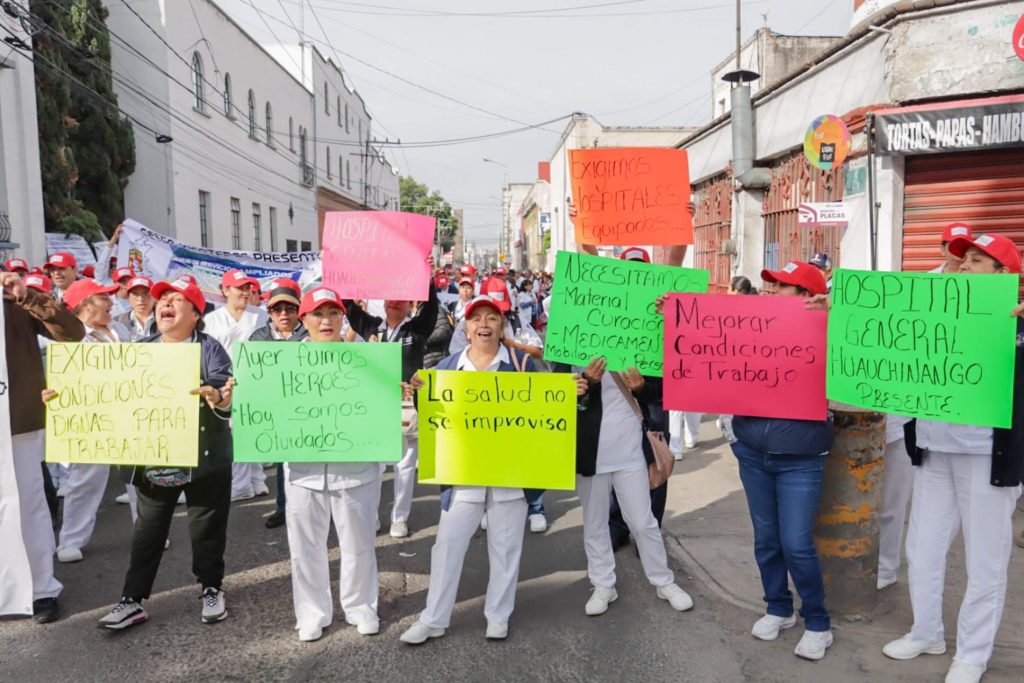 Trabajadores del IMSS-Bienestar Puebla exigen mejora salarial y falta de insumos