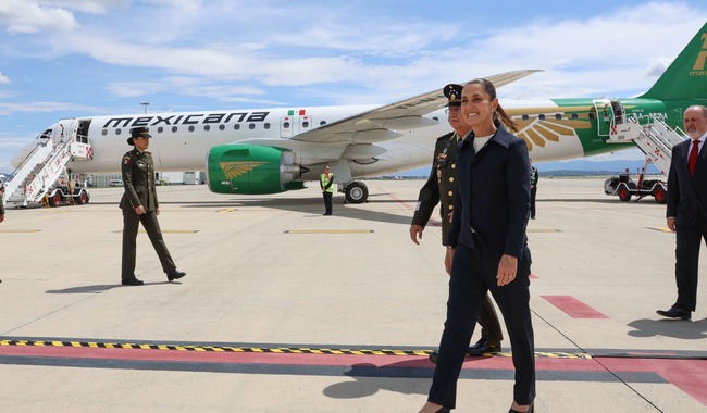 Presidenta Claudia Sheinbaum recibe primer aeronave Embraer E195-E2 de Mexicana de Aviación