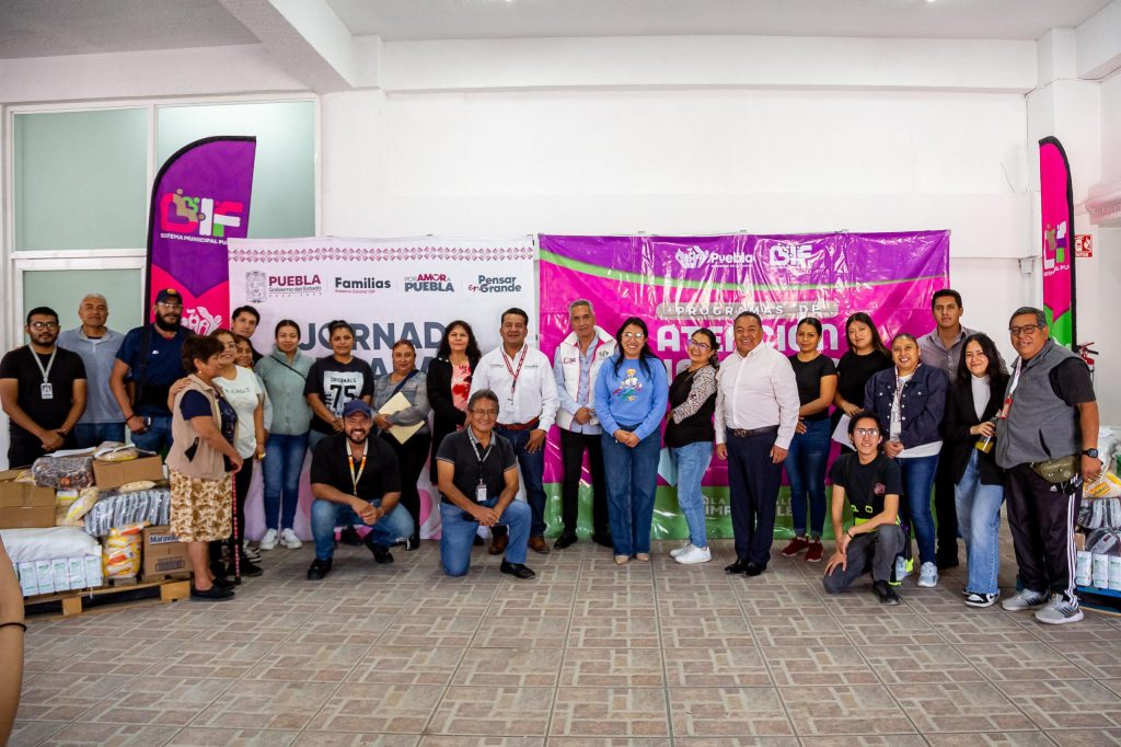 Entrega DIF Puebla Capital insumos alimentarios del programa “Desayunos Calientes”