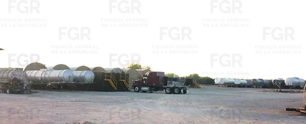 FGR asegura más de dos millones de litros de hidrocarburo, tractocamiones y un inmueble en Reynosa, Tamaulipas