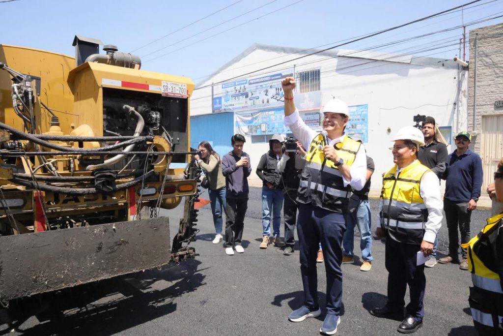 REDIGNIFICA GOBERNADOR ARMENTA MIER VIALIDADES OLVIDADAS EN SAN BALTAZAR CAMPECHE