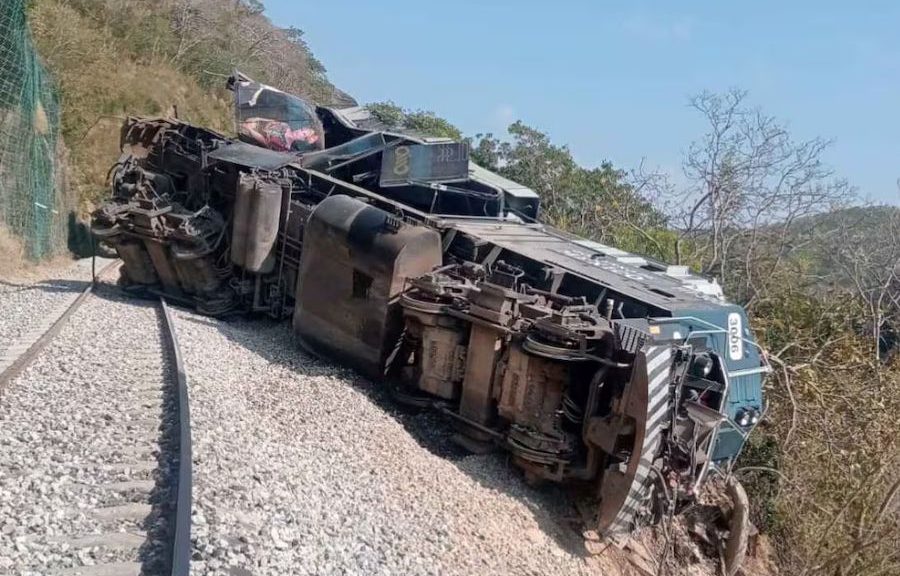 A 72 días del accidente, tres víctimas del descarrilamiento del Tren Interoceánico alcanzan acuerdo con el gobierno federal
