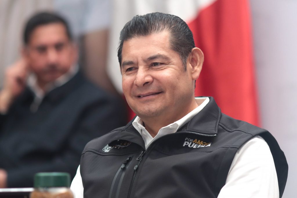 Armenta abre la puerta al diálogo, pero exige propuestas sobre el agua