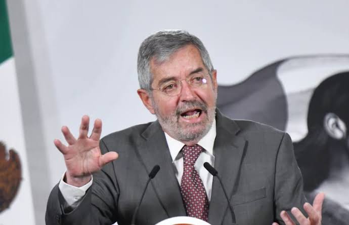 Gobierno de México califica de “inaceptable” muerte de migrantes bajo custodia del ICE