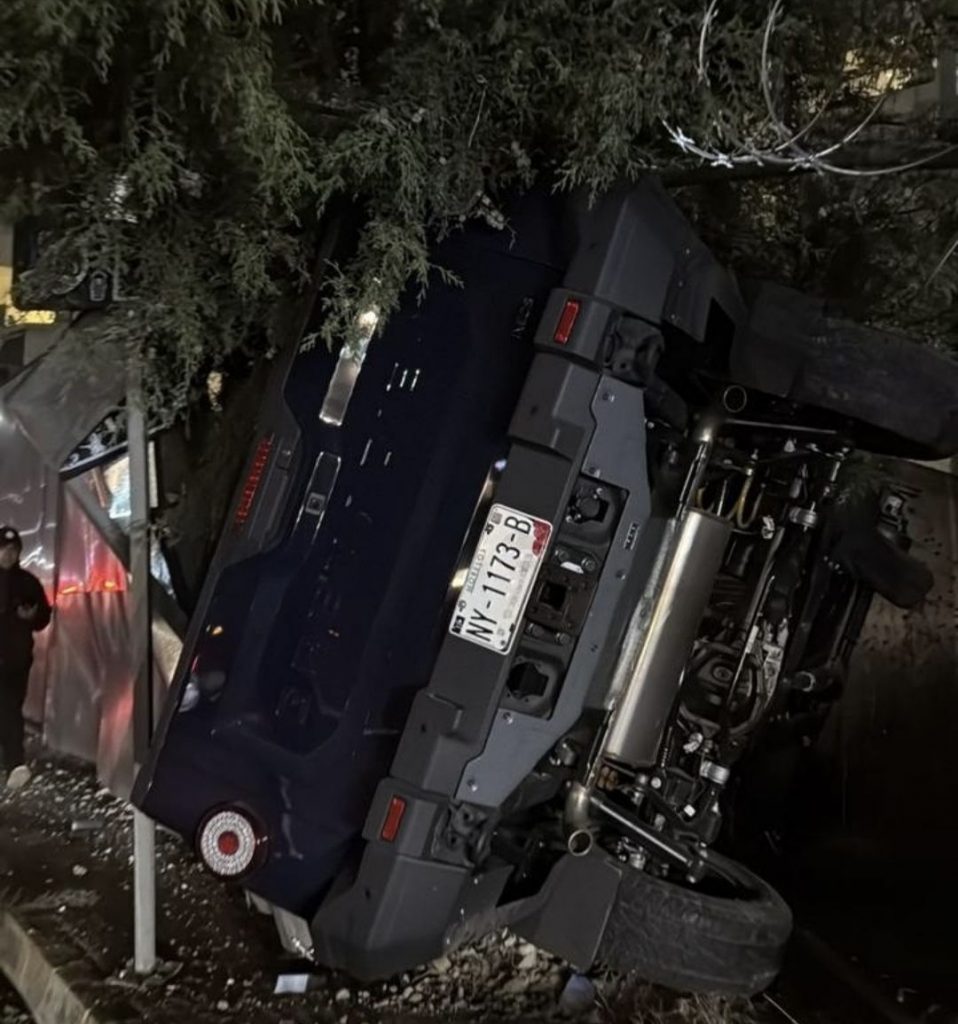 Continúan accidentes en la Vía Atlixcáyotl; conductor ebrio atropella y mata a un joven