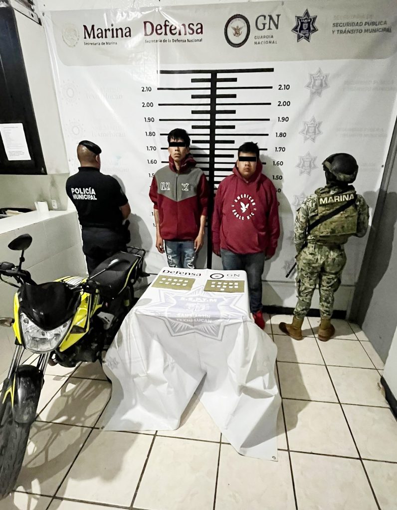 POLICÍA DE TEXMELUCAN Y SECRETARÍA DE MARINA DETIENEN A DOS MASCULINOS POR PRESUNTO DELITO DE DAÑOS CONTRA LA SALUD