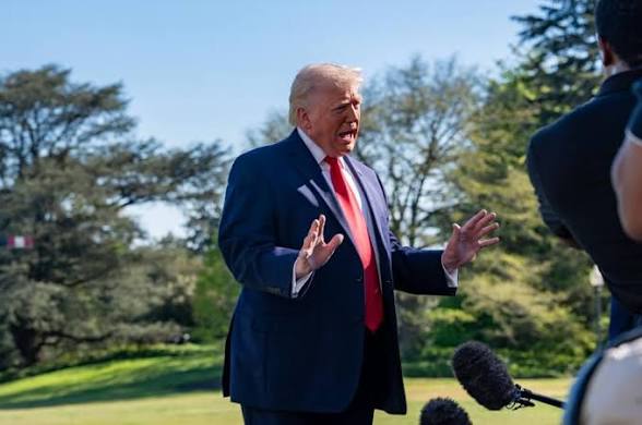 Donald Trump ordena bloqueo naval del estrecho de Ormuz tras tensiones con Irán