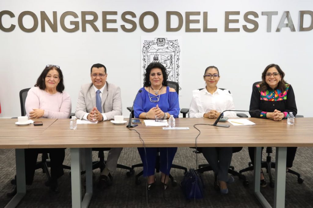 Comisión del Congreso aprueba exhorto para que Ayuntamientos cumplan con órdenes de protección a menores y mujeres víctimas de violencia