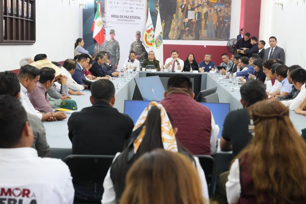 ENCABEZA GOBERNADOR ALEJANDRO ARMENTA MIER MESA DE PAZ EN MICRORREGIÓN 21