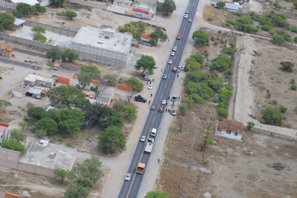 Por aire y tierra, se refuerza la vigilancia en carretera federal Puebla-Tehuacán