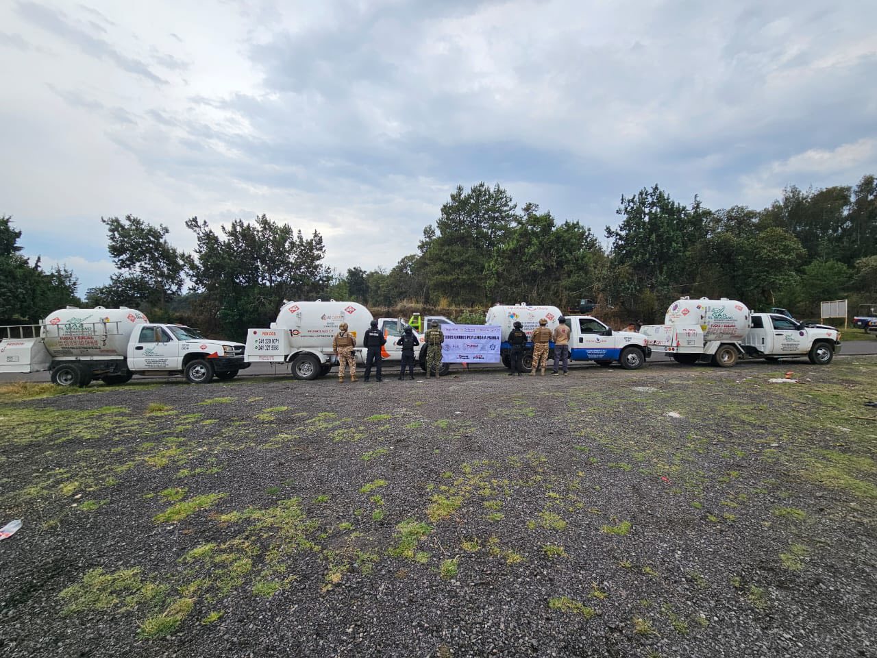 Autoridades aseguran cuatro pipas vinculadas al huachicol en Tlahuapan