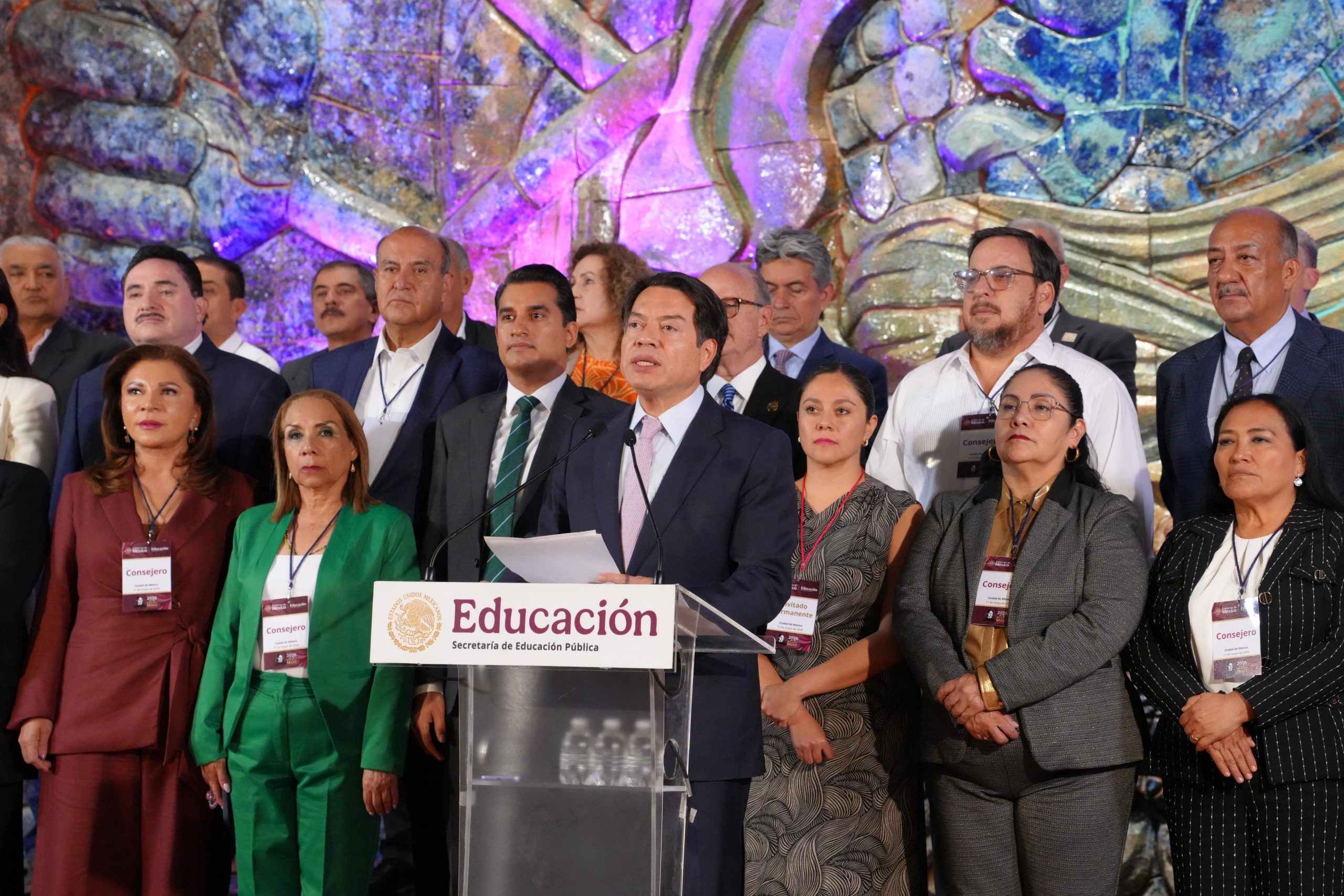 Acuerdan SEP y autoridades educativas estatales mantener el calendario escolar 2025-2026 vigente