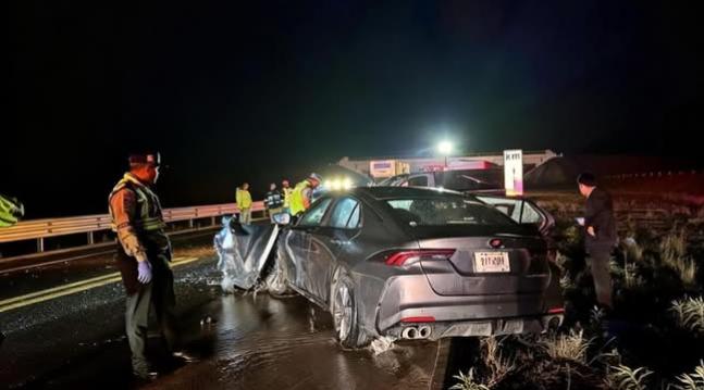 Aparatoso choque en la autopista Cuacnopalan-Oaxaca deja tres muertos y dos lesionados