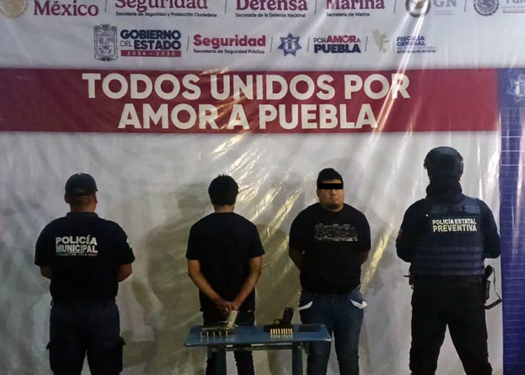 Detienen fuerzas de seguridad a dos presuntos asaltantes de la autopista Siglo XXI