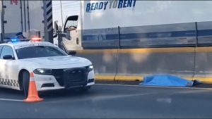 Hombre muere por presunta hipotermia en la autopista México-Puebla, a la altura del Outlet
