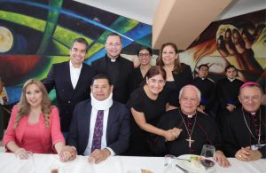 Arzobispo de Puebla celebra 50 años de sacerdocio y llama a fortalecer la paz social