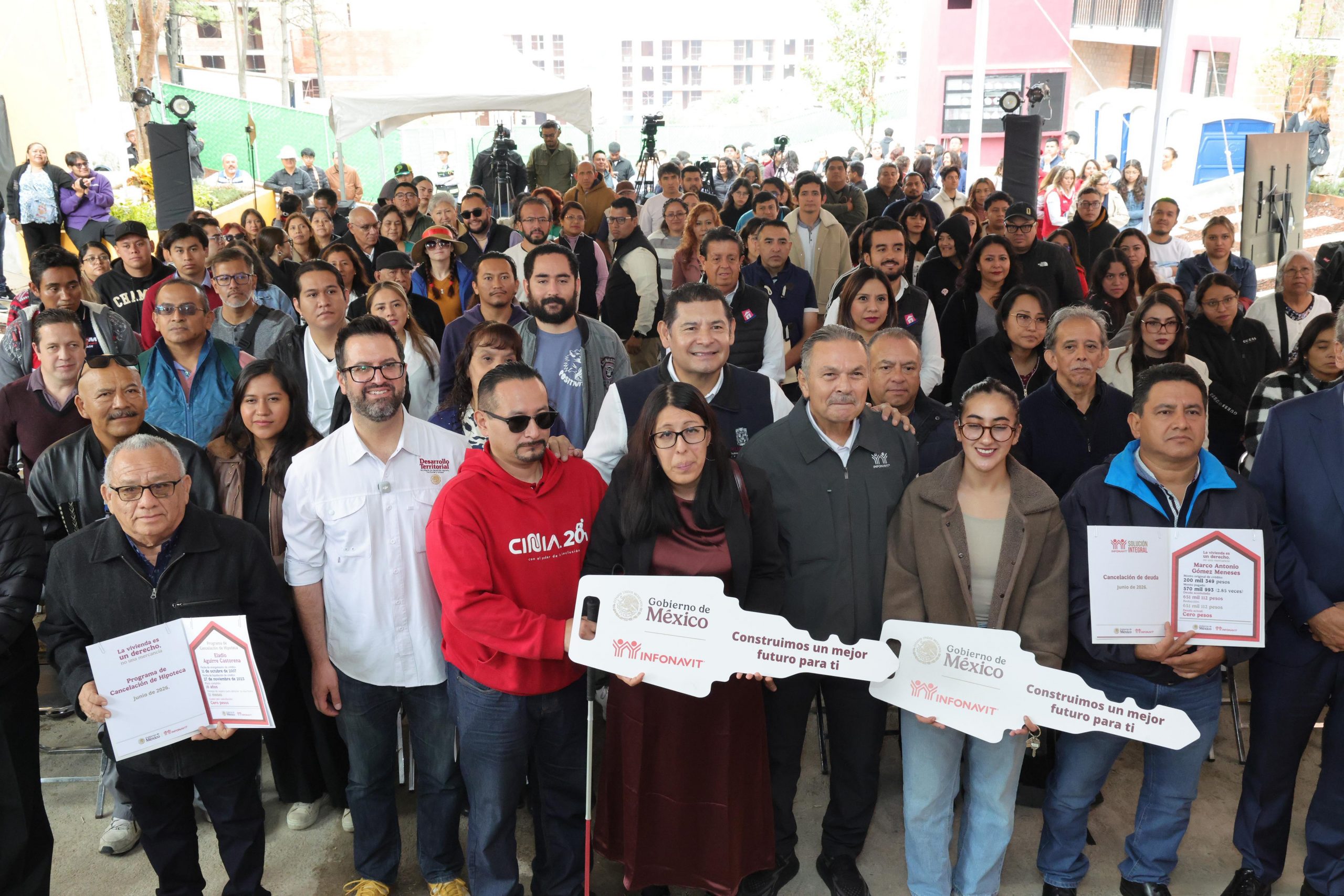 CON VIVIENDAS PARA EL BIENESTAR, GOBIERNOS FEDERAL Y ESTATAL TRANSFORMAN VIDAS DE POBLANOS VULNERABLES