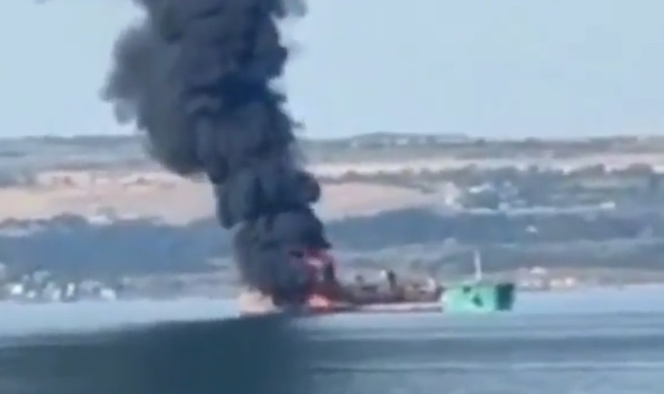 Ucrania golpea petroleros rusos en el mar de Azov
