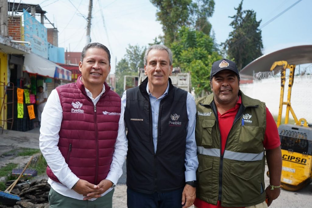 Pepe Chedraui continúa recorriendo la capital con el programa permanente "Bacheando Puebla"