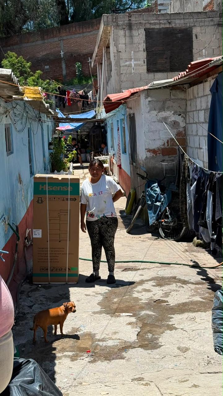 Continúa gobierno de Pepe Chedraui entrega de enseres a familias afectadas por la lluvia atípica