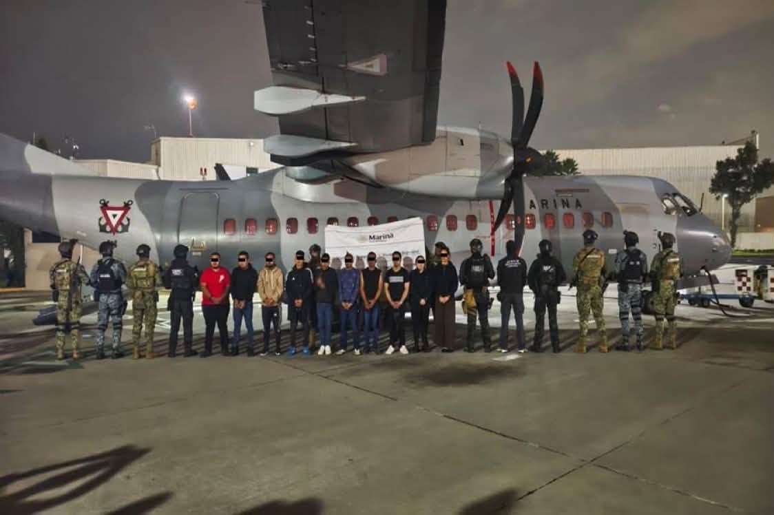 Golpe al CJNG: detienen a 20 y aseguran 113 vehículos, tigres y panteras en tres estados