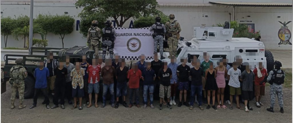 Ejército y Guardia Nacional detienen a 28 presuntos integrantes del Cártel del Pacífico en Mazatlán