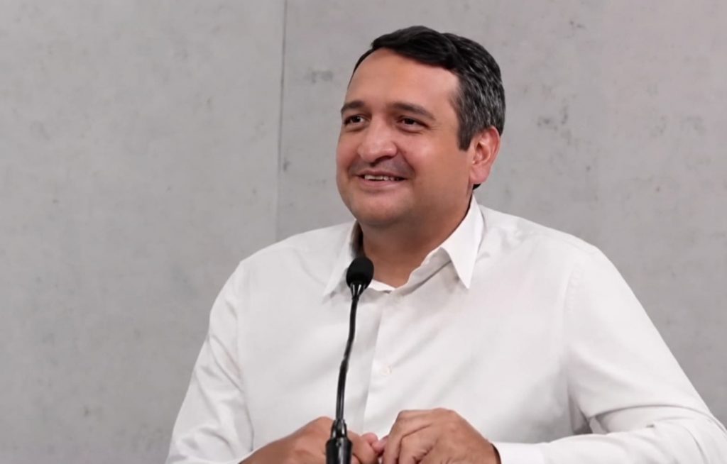 Estados Unidos le retira la visa a Andy López Beltrán; acusa decisión política y escribe a Trump